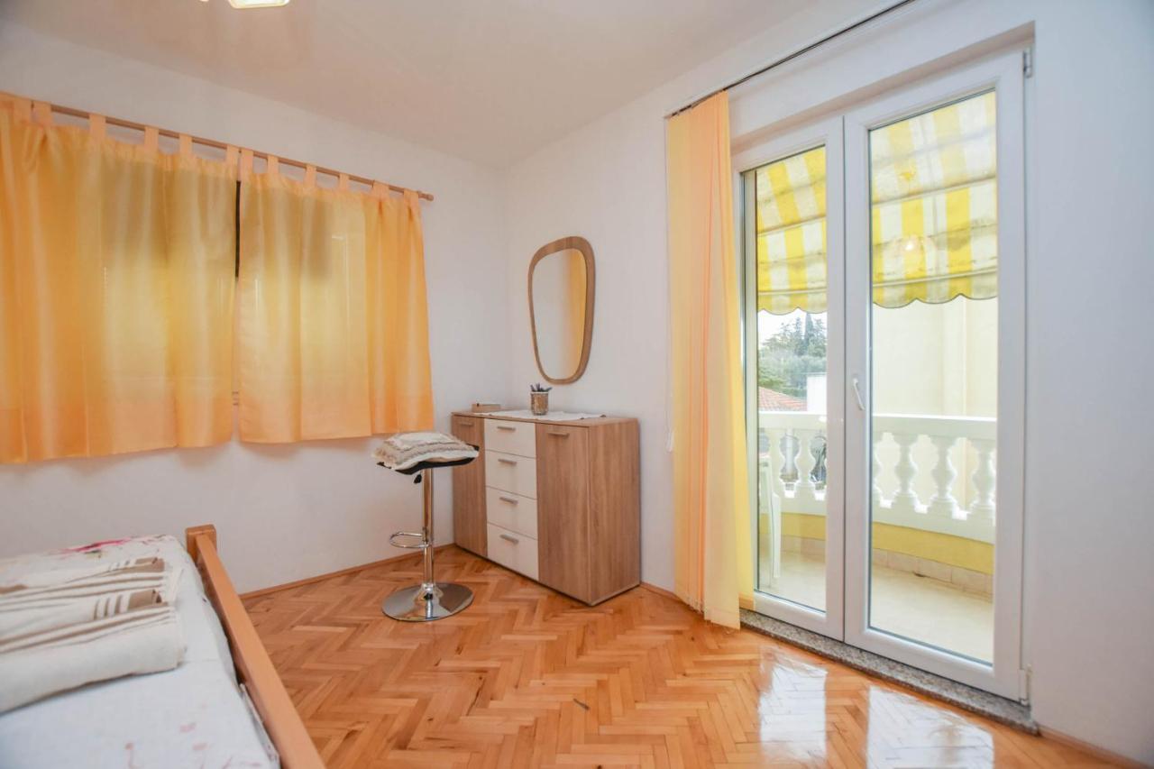 Apartments Dandelion Биоград-на-Мору Экстерьер фото