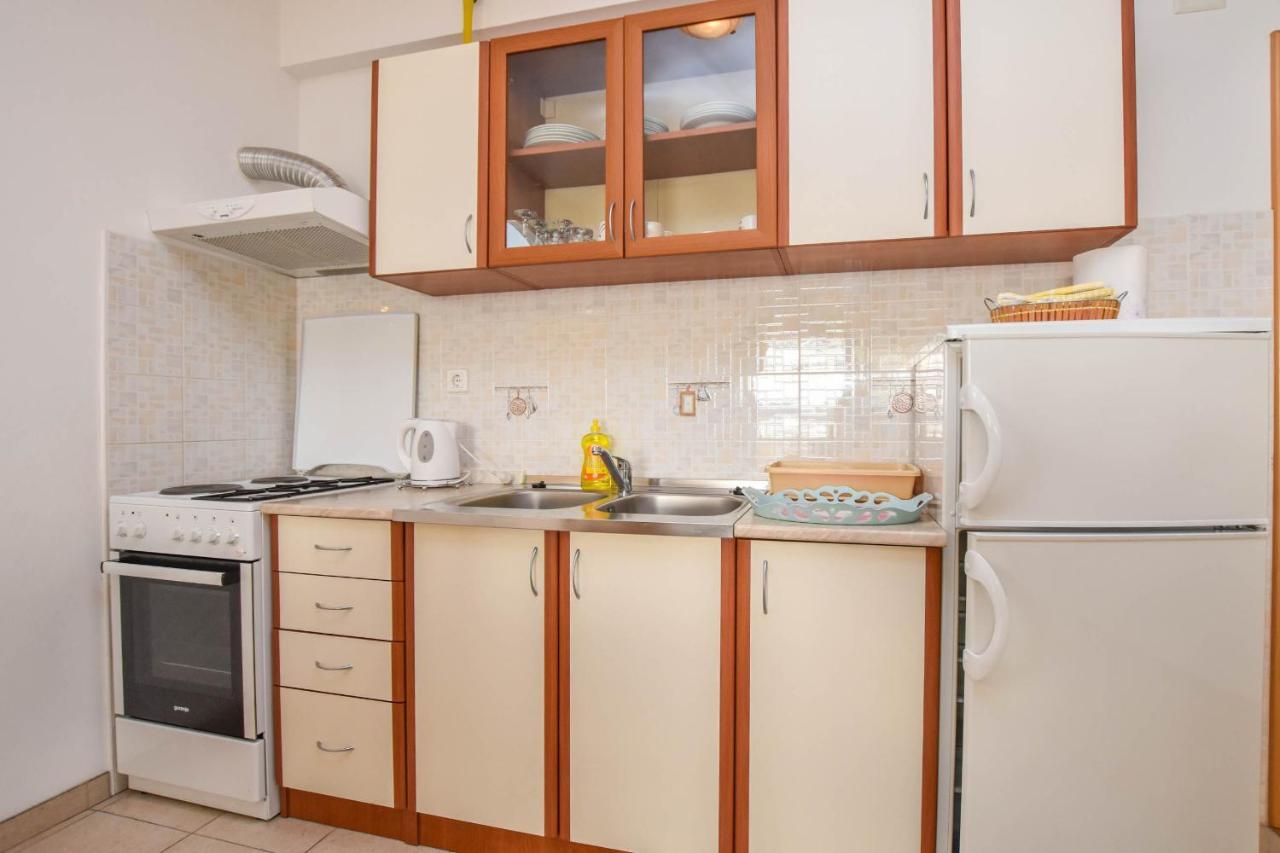 Apartments Dandelion Биоград-на-Мору Экстерьер фото