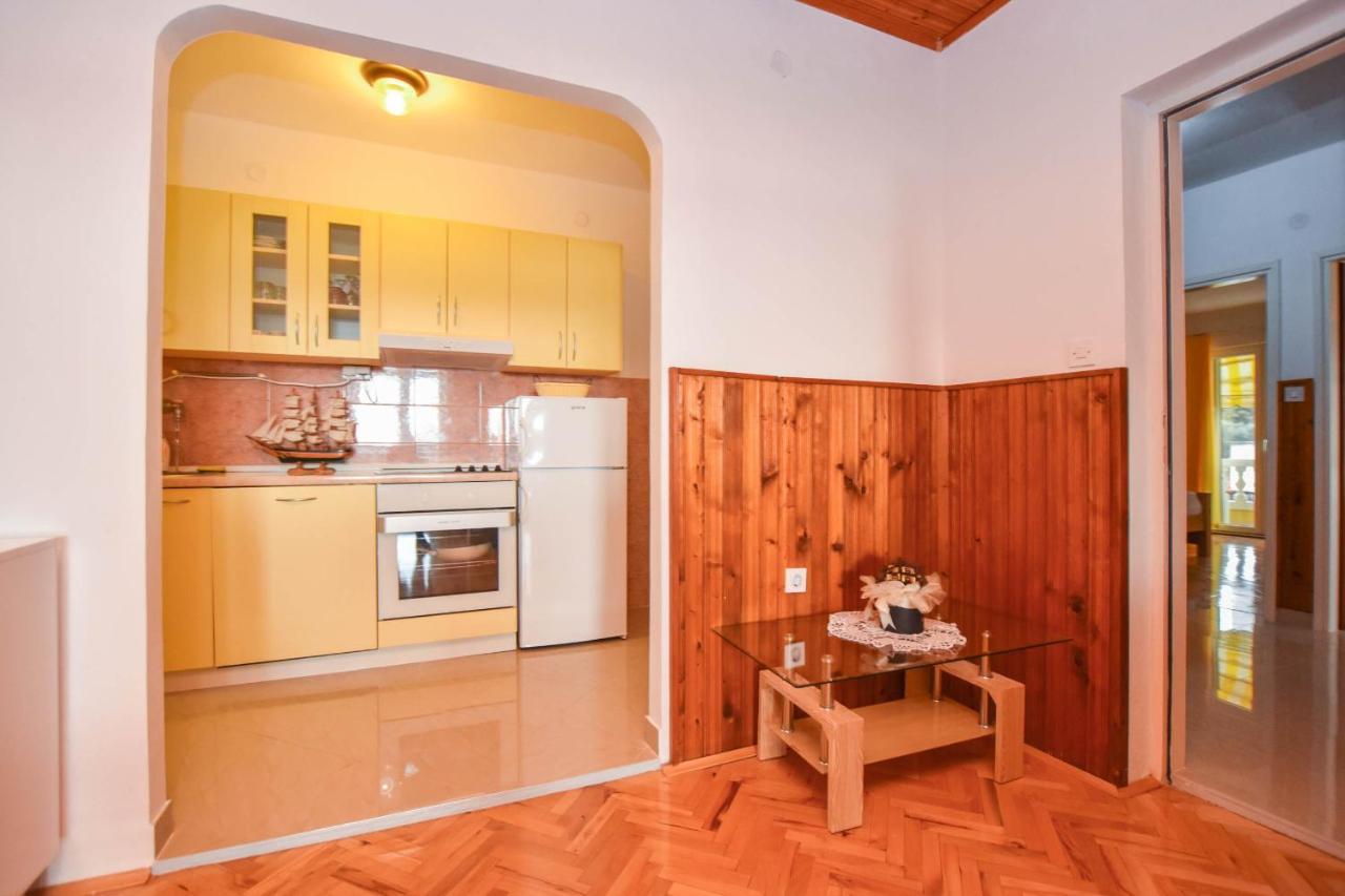 Apartments Dandelion Биоград-на-Мору Экстерьер фото