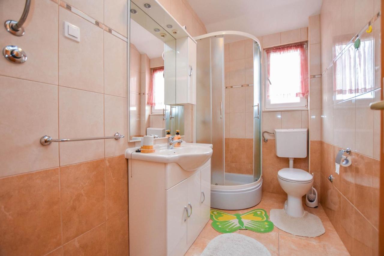 Apartments Dandelion Биоград-на-Мору Экстерьер фото